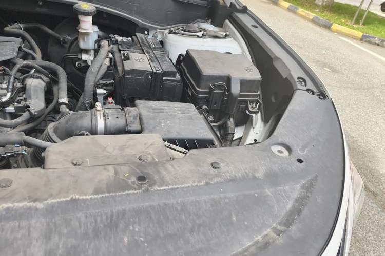 Used Hyundai ix35 2023 Musso 2.0L Deluxe Edition DLX Engine Bay Left