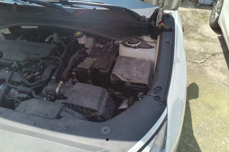Used Hyundai ix35 2023 Musso 2.0L Deluxe Edition DLX Engine Bay Left