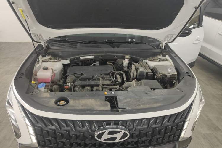 Used Hyundai ix35 2023 Musso 2.0L Deluxe Edition DLX Engine Bay