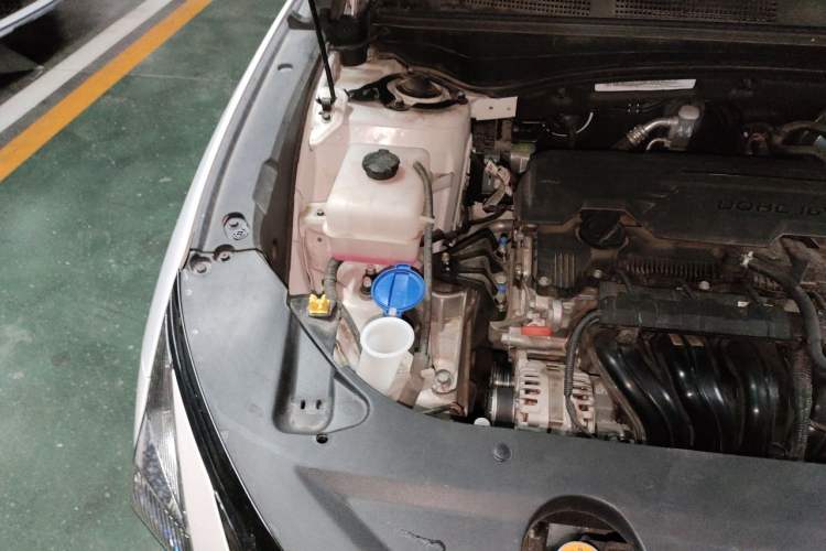 Used Hyundai ix35 2023 Musso 2.0L Prestige LUX Edition Engine Bay Right