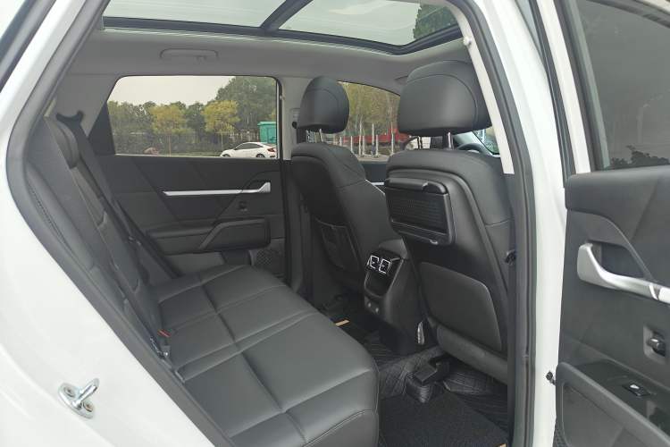 Used Hyundai ix35 2023 Musso 2.0L Deluxe Edition DLX Exterior 12