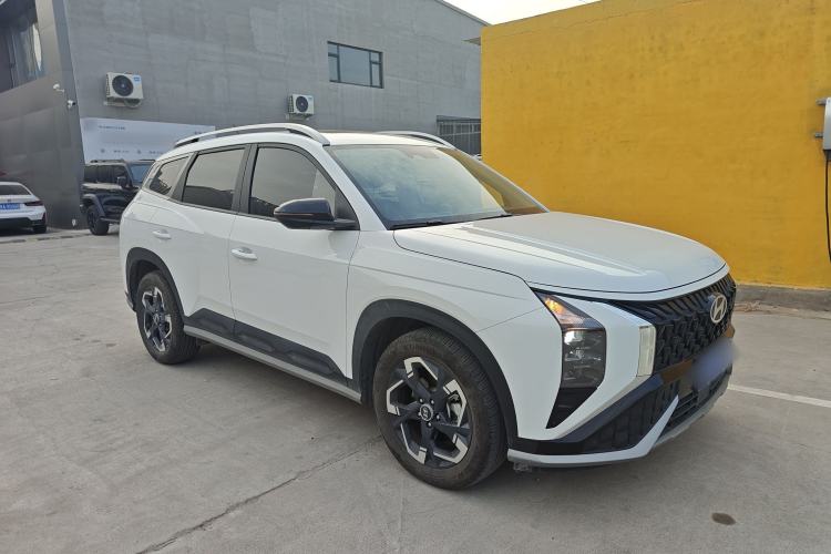 Used Hyundai ix35 2023 Musso 2.0L Deluxe Edition DLX Exterior 2