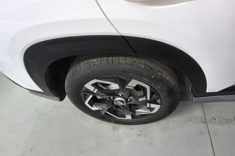 Used Hyundai ix35 2023 Musso 2.0L Prestige LUX Edition Exterior 5