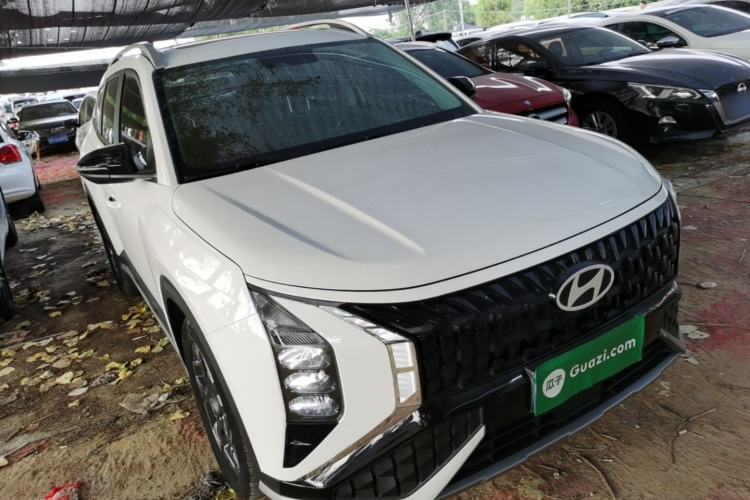 Used Hyundai ix35 2023 Musso 2.0L Deluxe Edition DLX Front Right 45 Deg