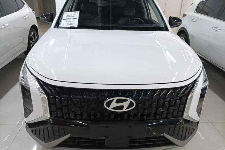 Used Hyundai ix35 2023 Musso 2.0L Deluxe Edition DLX Front