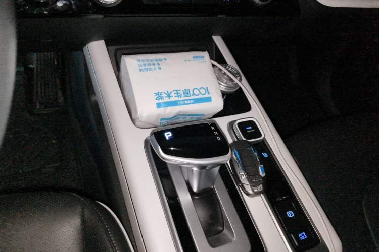 Used Hyundai ix35 2023 Musso 2.0L Deluxe Edition DLX Gear Lever