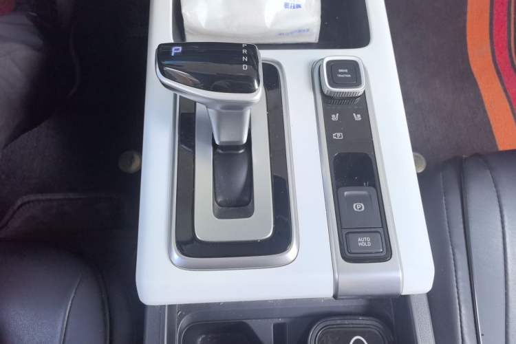Used Hyundai ix35 2023 Musso 2.0L Prestige LUX Edition Gear Lever