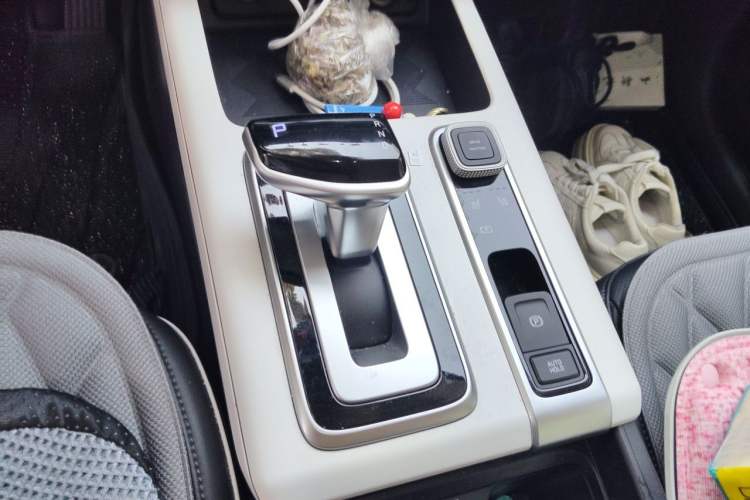 Used Hyundai ix35 2023 Musso 2.0L Prestige Yeyue Edition LUX Gear Lever