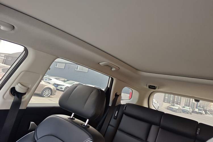 Used Hyundai ix35 2023 Musso 2.0L Deluxe Edition DLX Headliner