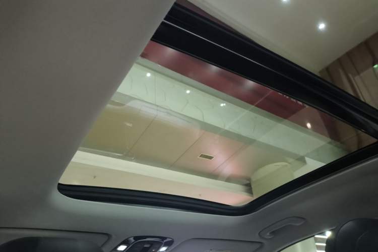 Used Hyundai ix35 2023 Musso 2.0L Prestige LUX Edition Headliner