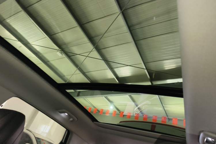 Used Hyundai ix35 2023 Musso 2.0L Deluxe Edition DLX Headliner