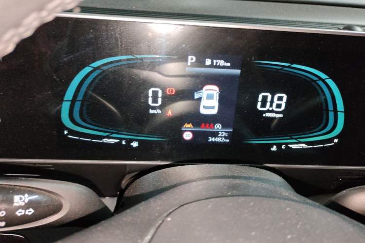 Used Hyundai ix35 2023 Musso 2.0L Prestige LUX Edition Instrument Cluster