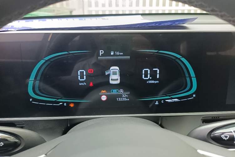 Used Hyundai ix35 2023 Musso 2.0L Deluxe Edition DLX Instrument Cluster