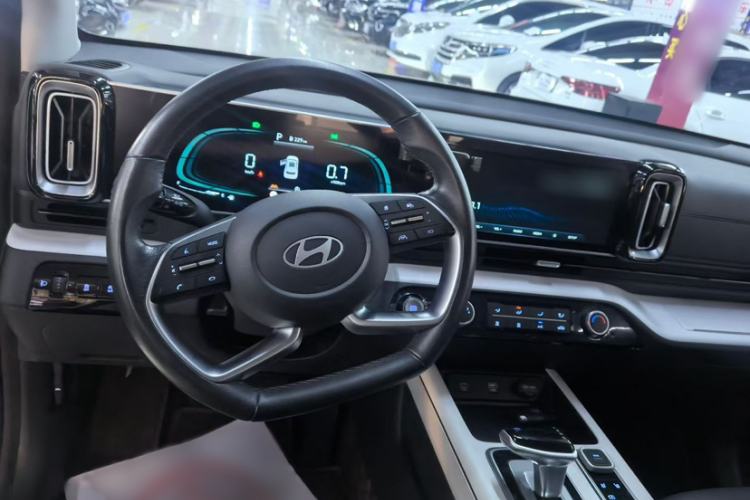 Used Hyundai ix35 2023 Musso 2.0L Deluxe Edition DLX Interior 1