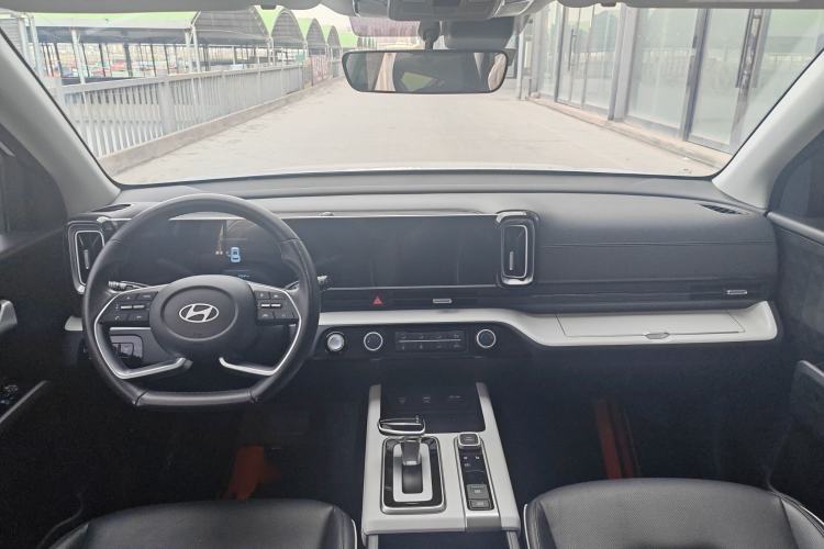 Used Hyundai ix35 2023 Musso 2.0L Deluxe Edition DLX Interior 1
