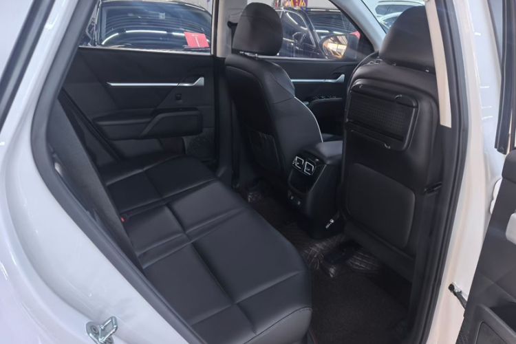 Used Hyundai ix35 2023 Musso 2.0L Deluxe Edition DLX Interior 2