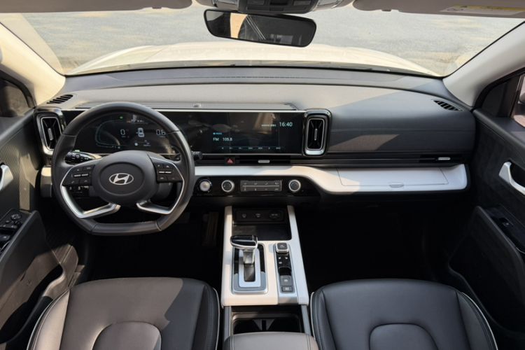 Used Hyundai ix35 2023 Musso 2.0L Deluxe Edition DLX Interior 3