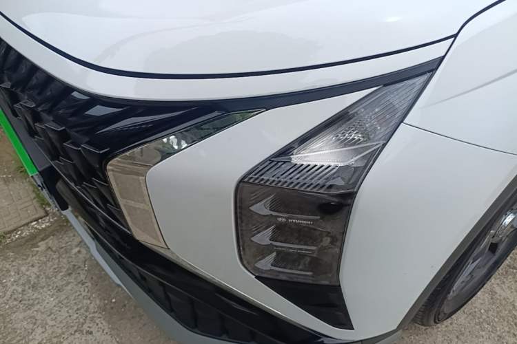 Used Hyundai ix35 2023 Musso 2.0L Deluxe Edition DLX Left Front Headlight