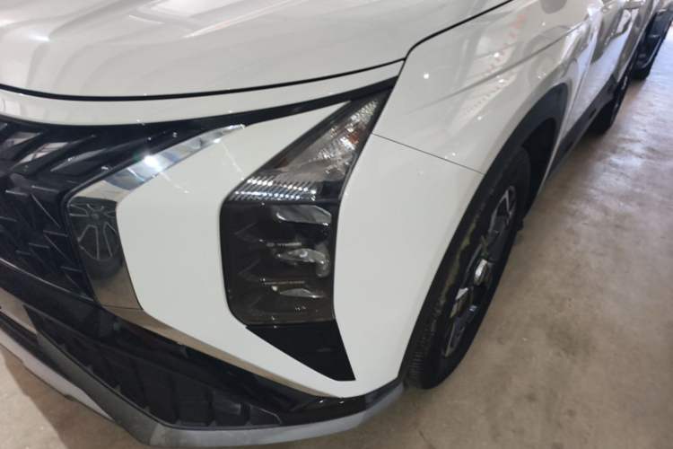 Used Hyundai ix35 2023 Musso 2.0L Deluxe Edition DLX Left Front Headlight
