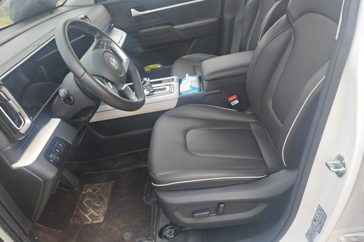 Used Hyundai ix35 2023 Musso 2.0L Deluxe Edition DLX Left Front Seat