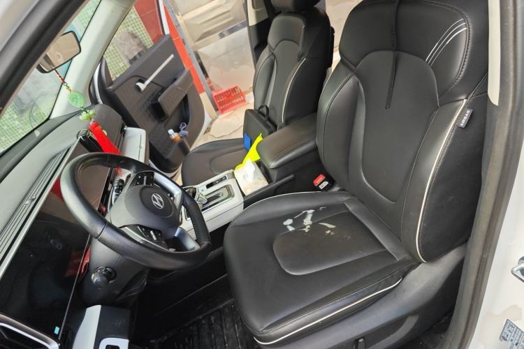 Used Hyundai ix35 2023 Musso 2.0L Deluxe Edition DLX Left Front Seat