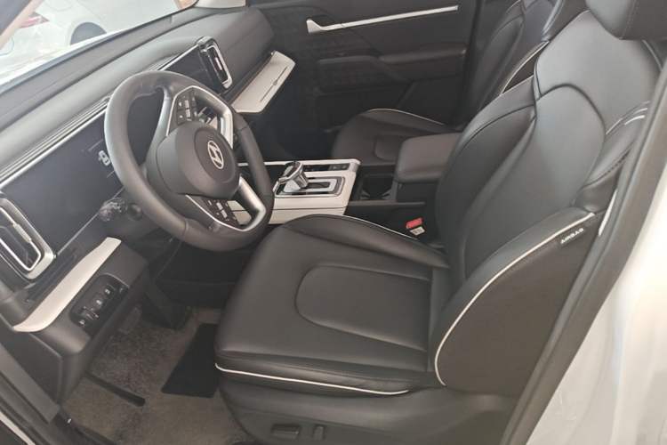 Used Hyundai ix35 2023 Musso 2.0L Deluxe Edition DLX Left Front Seat