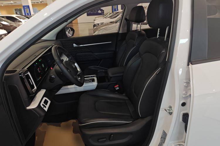 Used Hyundai ix35 2023 Musso 2.0L Deluxe Edition DLX Left Front Seat
