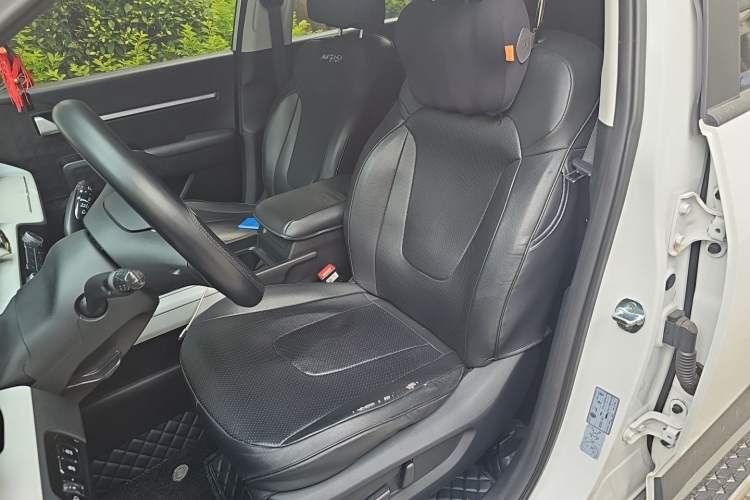 Used Hyundai ix35 2023 Musso 2.0L Deluxe Edition DLX Left Front Seat