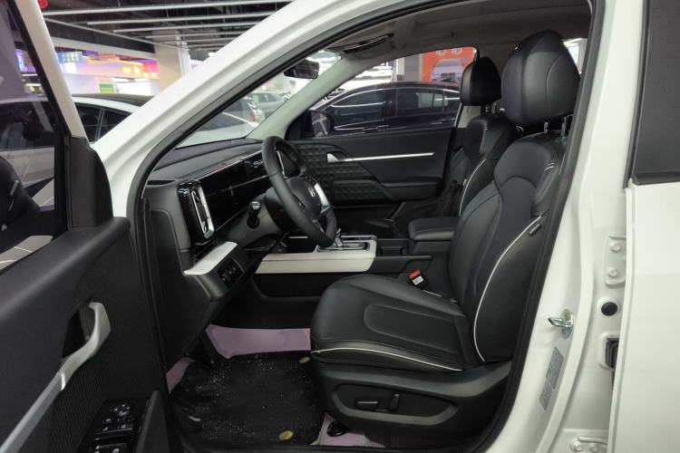 Used Hyundai ix35 2023 Musso 2.0L Prestige LUX Edition Left Front Seat