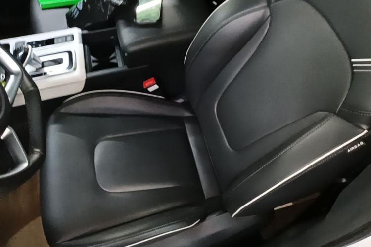 Used Hyundai ix35 2023 Musso 2.0L Deluxe Edition DLX Left Front Seat