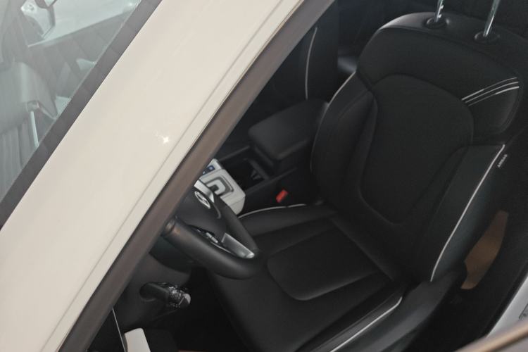 Used Hyundai ix35 2023 Musso 2.0L Deluxe Edition DLX Left Front Seat