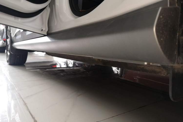 Used Hyundai ix35 2023 Musso 2.0L Deluxe Edition DLX Left Side Sill