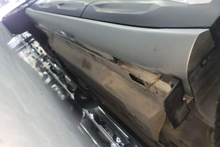Used Hyundai ix35 2023 Musso 2.0L Deluxe Edition DLX Left Side Sill