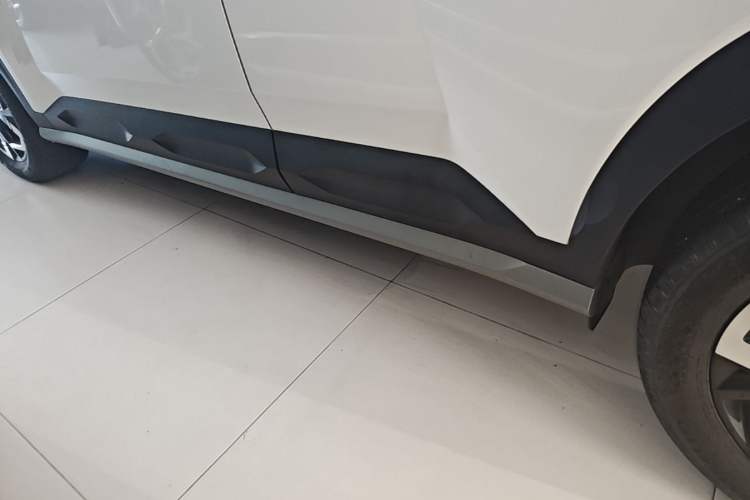 Used Hyundai ix35 2023 Musso 2.0L Deluxe Edition DLX Left Side Sill