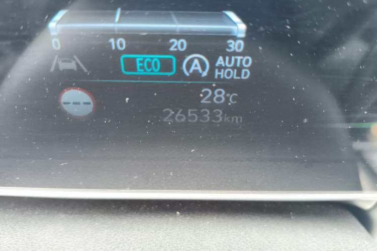 Used Hyundai ix35 2023 Musso 2.0L Prestige LUX Edition Odometer Close Up
