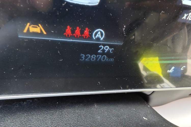 Used Hyundai ix35 2023 Musso 2.0L Deluxe Edition DLX Odometer Close Up