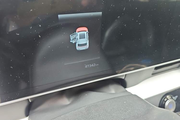 Used Hyundai ix35 2023 Musso 2.0L Deluxe Edition DLX Odometer Close Up
