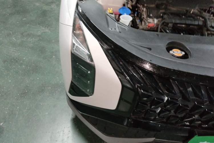 Used Hyundai ix35 2023 Musso 2.0L Prestige LUX Edition Right Front Headlight