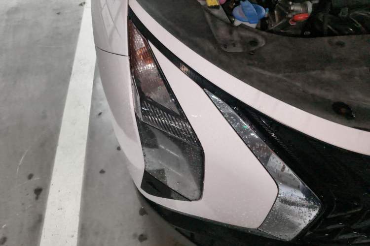 Used Hyundai ix35 2023 Musso 2.0L Deluxe Edition DLX Right Front Headlight