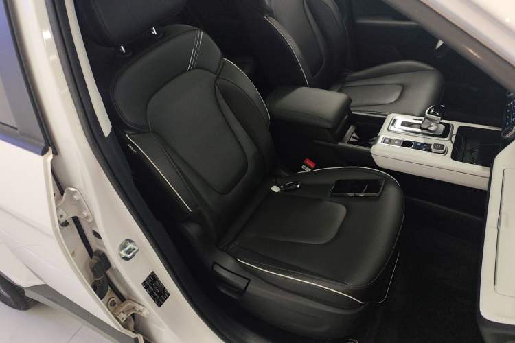 Used Hyundai ix35 2023 Musso 2.0L Deluxe Edition DLX Right Front Seat