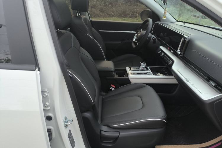 Used Hyundai ix35 2023 Musso 2.0L Deluxe Edition DLX Right Front Seat