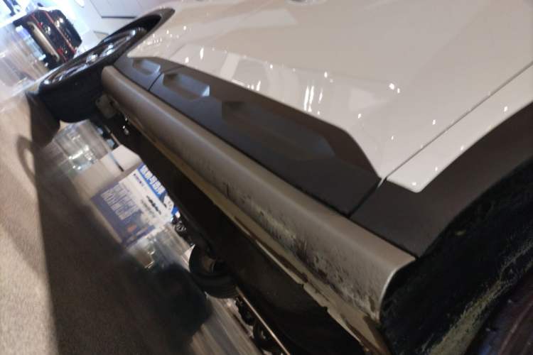 Used Hyundai ix35 2023 Musso 2.0L Deluxe Edition DLX Right Side Sill