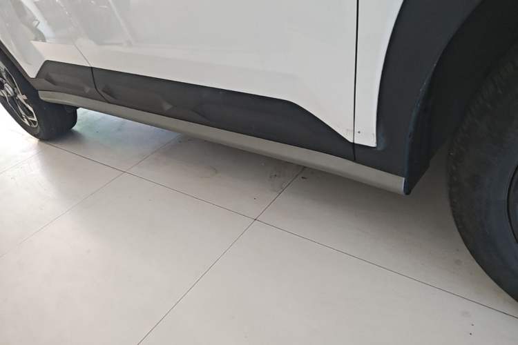 Used Hyundai ix35 2023 Musso 2.0L Deluxe Edition DLX Right Side Sill