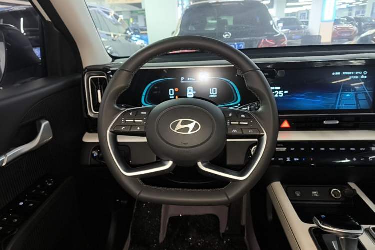 Used Hyundai ix35 2023 Musso 2.0L Prestige LUX Edition Steering Wheel