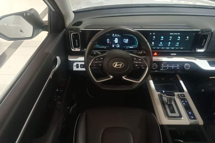 Used Hyundai ix35 2023 Musso 2.0L Deluxe Edition DLX Steering Wheel