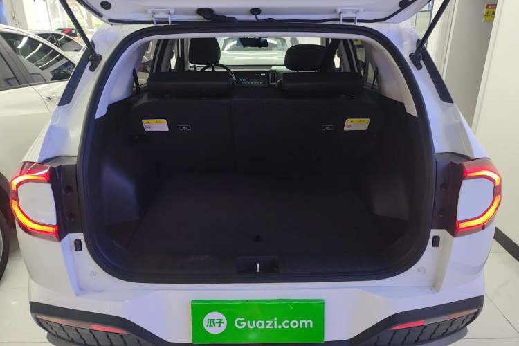 Used Hyundai ix35 2023 Musso 2.0L Deluxe Edition DLX Trunk
