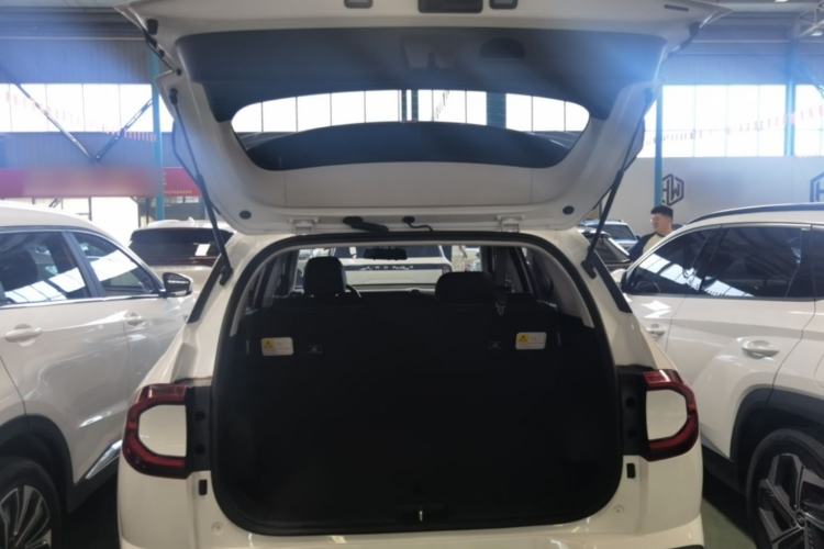 Used Hyundai ix35 2023 Musso 2.0L Deluxe Edition DLX Trunk