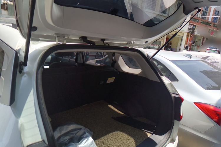 Used Hyundai ix35 2023 Musso 2.0L Deluxe Edition DLX Trunk