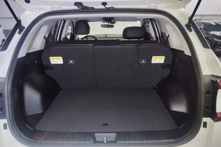Used Hyundai ix35 2023 Musso 2.0L Deluxe Edition DLX Trunk