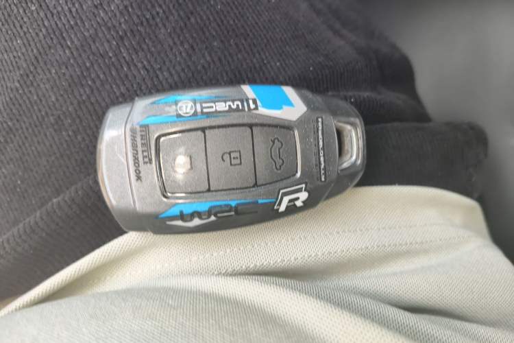 Used Hyundai ix35 2023 Musso 2.0L Deluxe Edition DLX Vehicle Key
